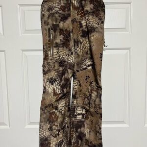 Kryptek hunting pants.
